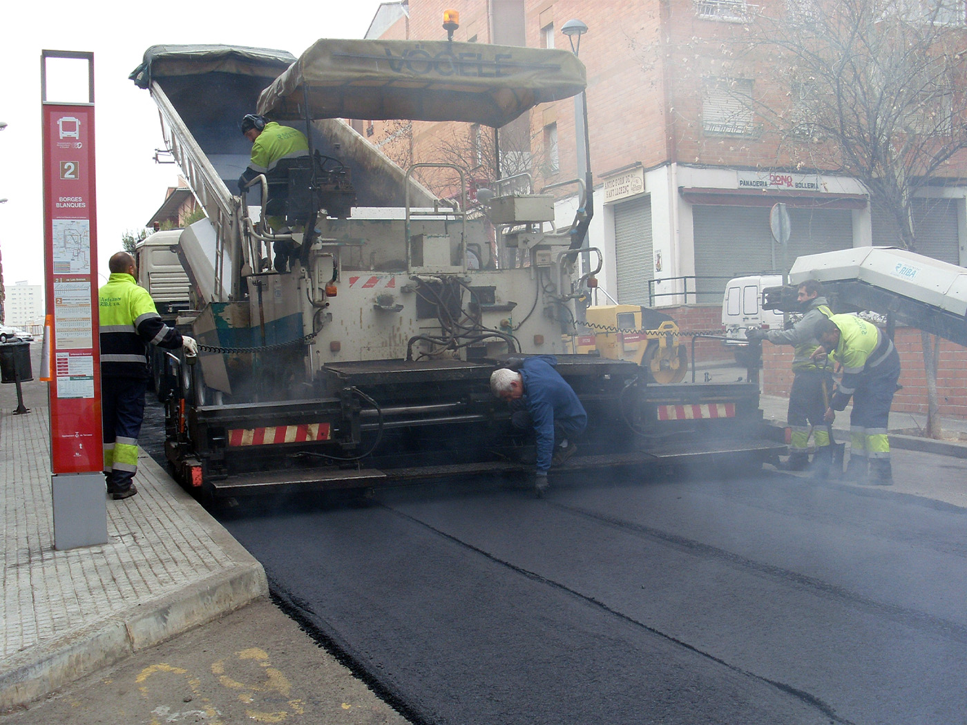 Pavimentació asfàltica - Pavimentat vía urbana